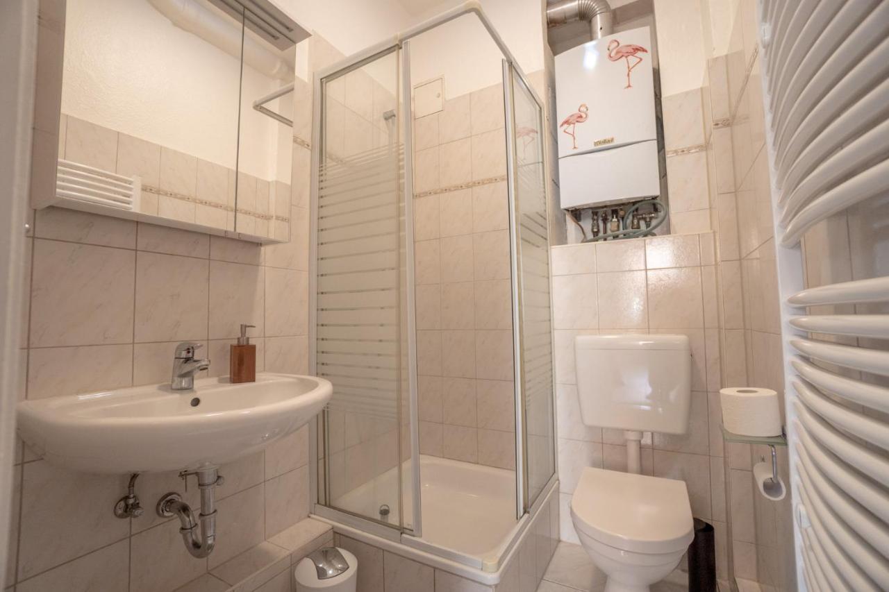 "Purple Chill" Super Zentrale Ferienwohnung Hbf-Messe-Buergerweide-Citygate-Ovb Arena Бремен Экстерьер фото